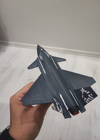  baykar Kızılelma savaş uçağı