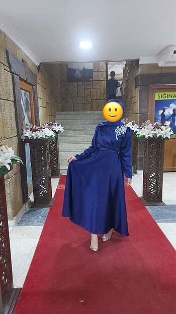 Omzu taşlı saten abiye Lacivert 38 beden