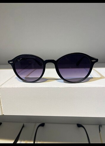 Ray ban güneş gözlüğü