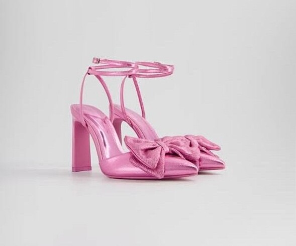 Bershka pembe fiyonklu ayakkabı