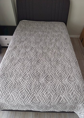 Beden gri Renk Gri Düz Desen Yatak Örtüsü