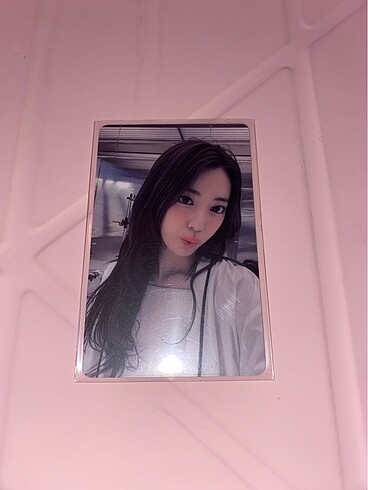 lesserafim sakura fearless pc photocard