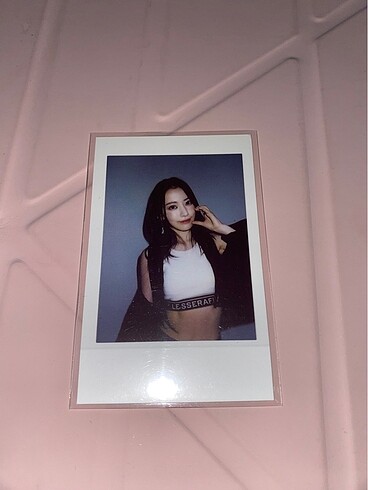 lesserafim sakura unforgiven pc photocard
