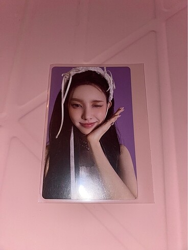 illit yunah pc photocard