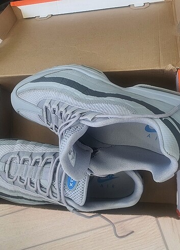 BİR DEFA GİYİLMİŞ SIFIR SPOR AYAKKABI - Görsel 2