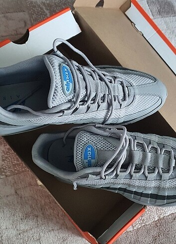 BİR DEFA GİYİLMİŞ SIFIR SPOR AYAKKABI - Görsel 4