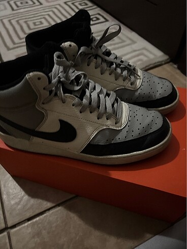 42 Beden Nike spor ayakkabı 42 numara