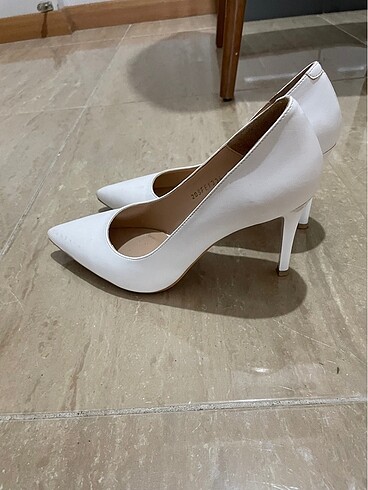 38 Beden beyaz Renk Stiletto