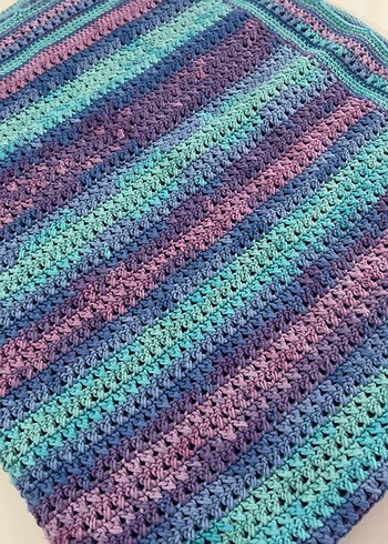 Çocuklar için Çok Renkli Örgü Battaniye - Görsel 2