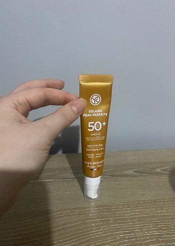 Yves Rocher Yves Rocher SPF 50+ Yüz Güneş Koruyucu