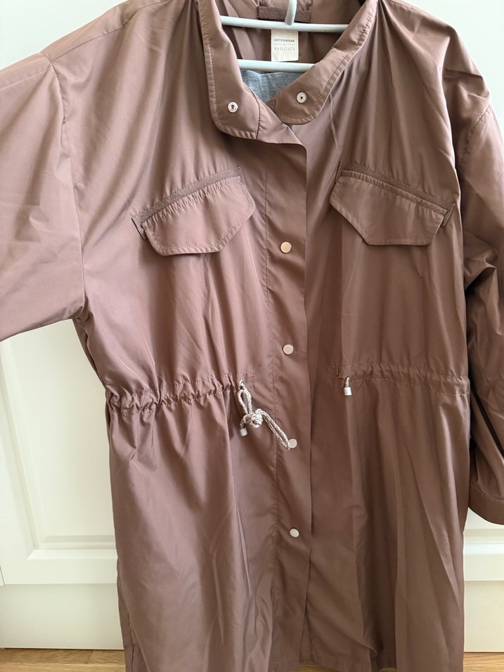 Bej Düğmeli belden ayarlama ipi mevcut Yargıcı marka - Görsel 2