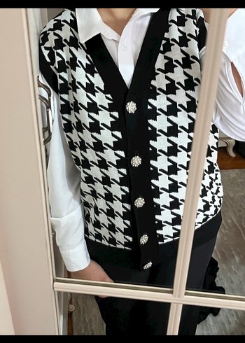 Düğmeli V Yaka Kadın Triko Süveter - Görsel 4