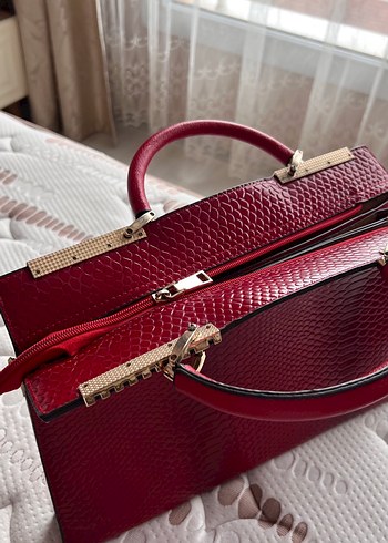 Kırmızı Yılan Derisi Desenli Deri Kadın Çanta - Görsel 4
