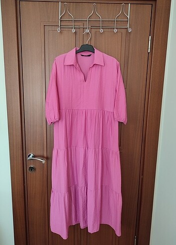 Uzun Bol Pembe Elbise