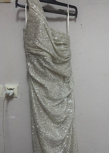 Payet İşlemeli Uzun Drapeli Straplez Elbise - Görsel 2