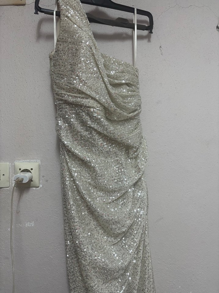 Payet İşlemeli Uzun Drapeli Straplez Elbise - Görsel 2