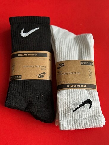 Siyah beyaz nike çorap