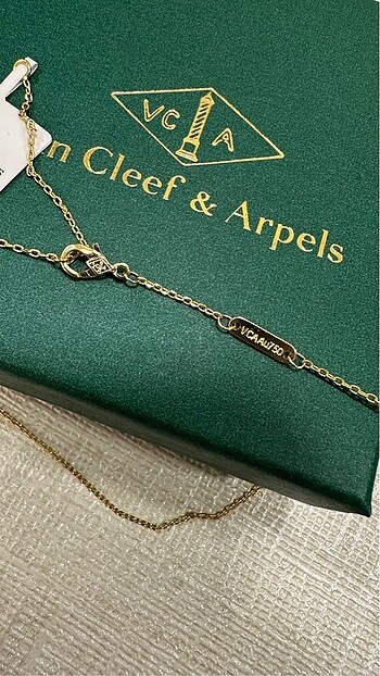 Beden altın Renk Van Cleef & Arpels Kolye
