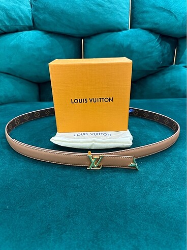 Louis Vuitton Çift Taraflı Kemer