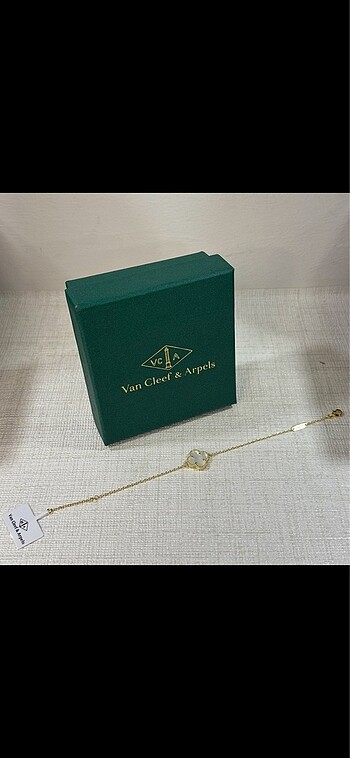 Beden Van Cleef & Arpels Tek Yoncalı Bileklik