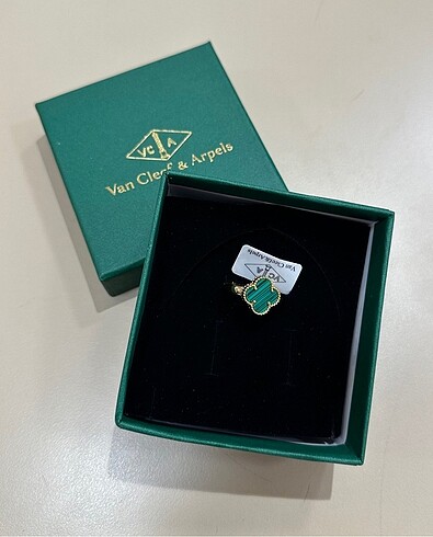 Beden yeşil Renk Van Cleef & Arpels Yüzük