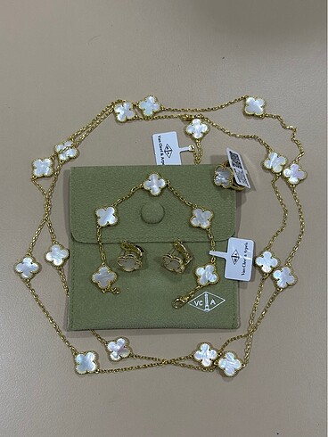 Van Cleef & Arpels Takı Seti