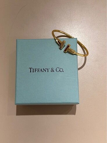 Beden altın Renk Tiffany & Co T Bileklik