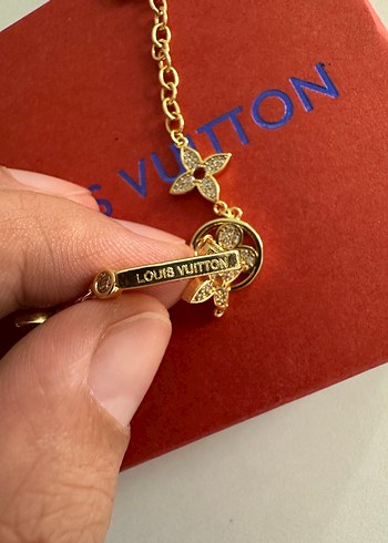 Louis Vuitton Louis Vuitton Gold Taşlı Bileklik