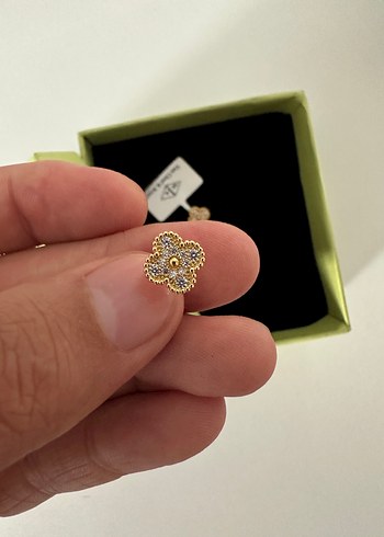 Van Cleef & Arpels Van Cleef & Arpels Mini Taşlı Küpe