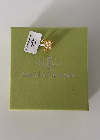 Beden Van Cleef & Arpels Mini Taşlı Küpe