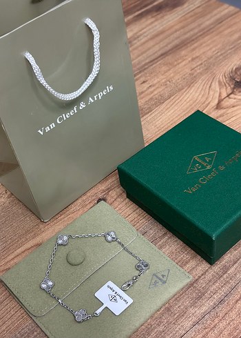 Beden Van Cleef & Arpels Mini Bileklik