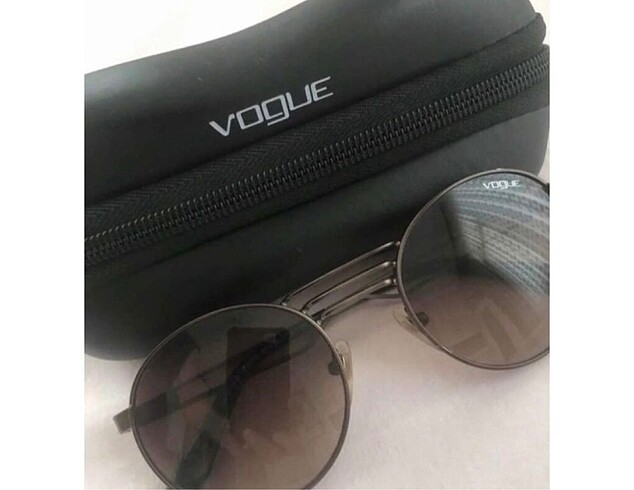 Vogue güneş gözlüğü