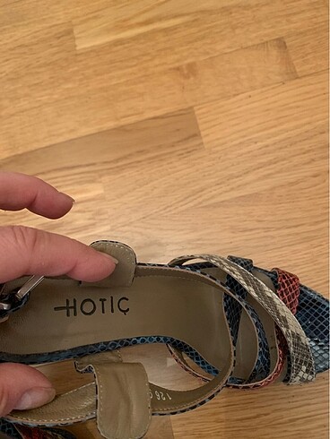 Hotiç Hot zarif bantlı ayakkabı