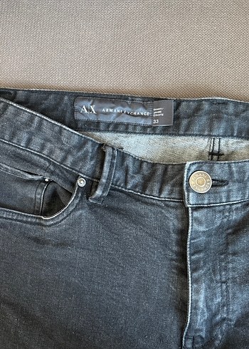 Armani Exchange 33