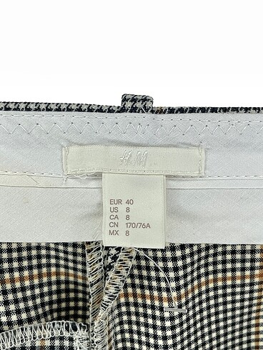 40 Beden çeşitli Renk H&M Kumaş Pantolon %70 İndirimli.