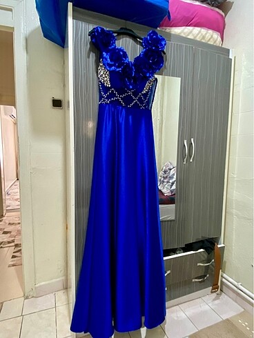 Saten abiye gül detaylı