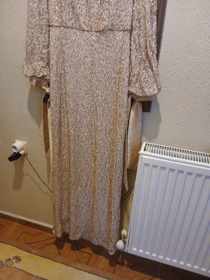 Kürklü Bej Kadın Fular - Görsel 2