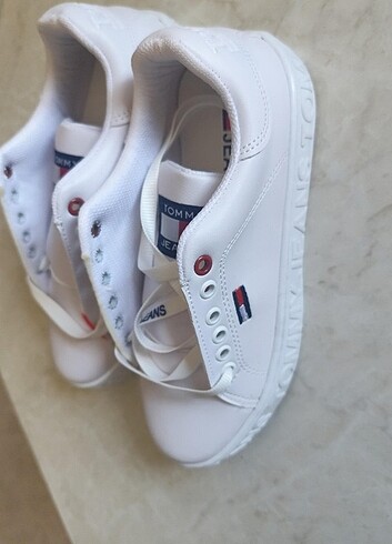 36 Beden beyaz Renk Tommy Hilfiger