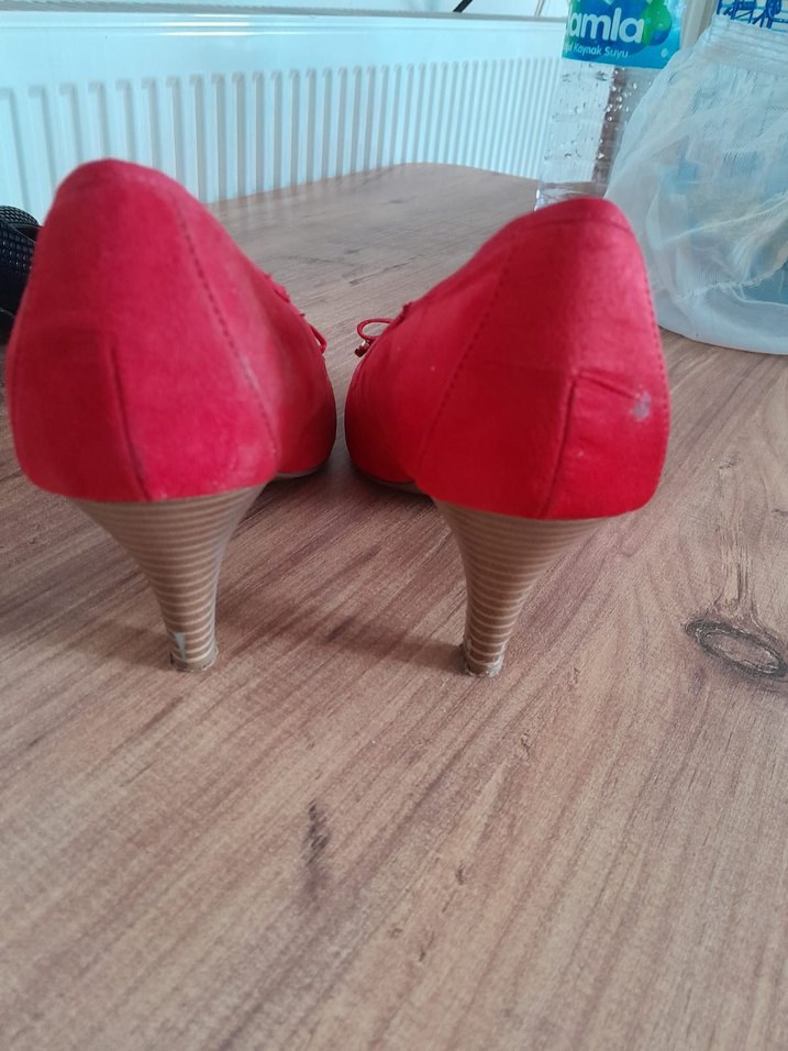 Kırmızı Süet Tokalı Yüksek Topuklu Stiletto - Görsel 2