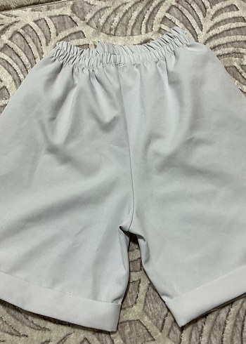 Beyaz Rahat Kesim Şort - Görsel 2