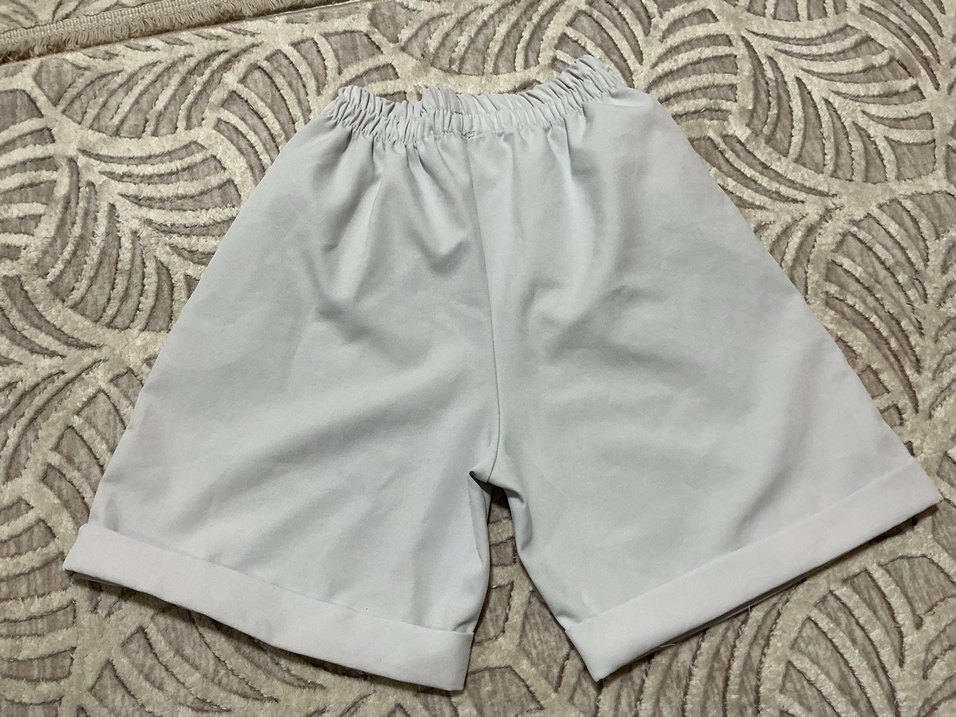 Beyaz Rahat Kesim Şort - Görsel 2