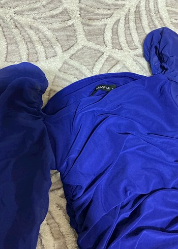 Drapeli V Yaka Lacivert Midi Elbise - Görsel 4