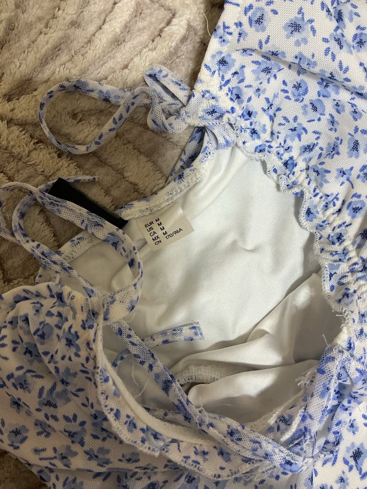 Çiçekli mini elbise - Görsel 3