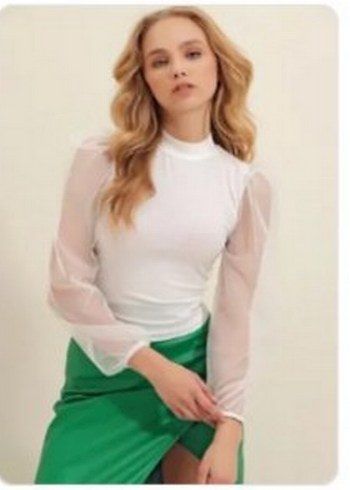 Beyaz Balıkçı Yaka Bluz