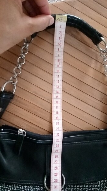 Kumaş ve suni deri detayı olan çanta  - Görsel 5