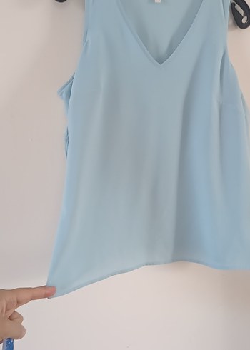 Mavi V Yaka Kolsuz Fırfırlı Bluz - Görsel 5