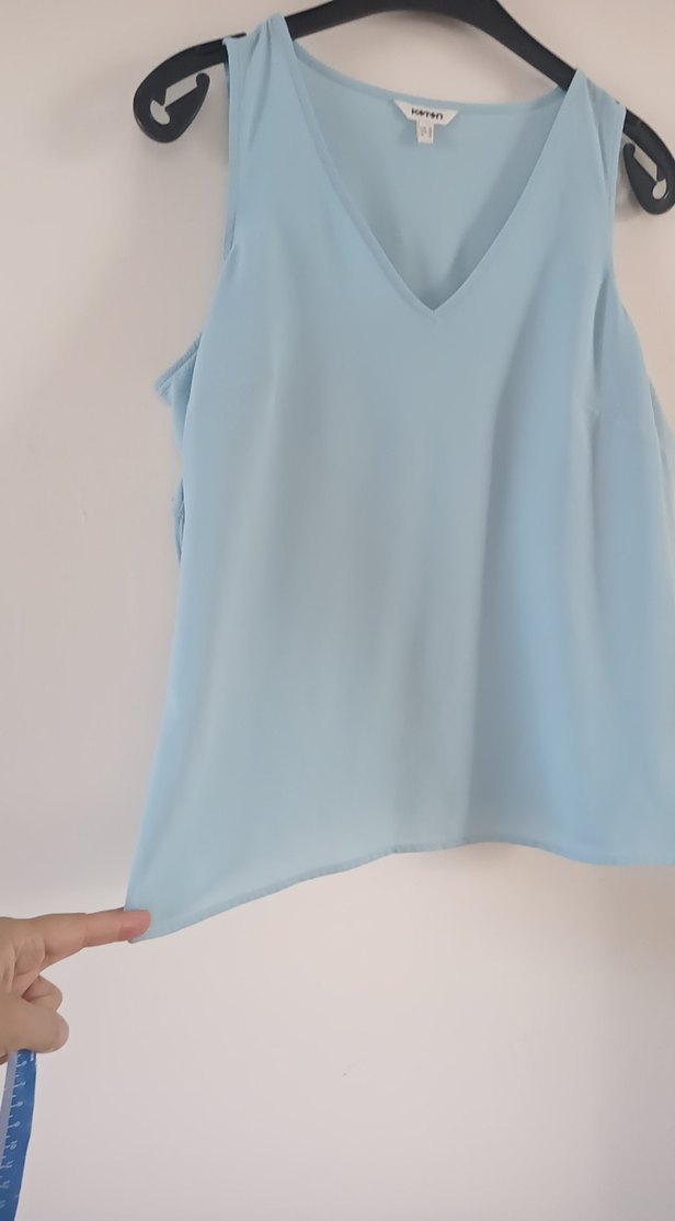 Mavi V Yaka Kolsuz Fırfırlı Bluz - Görsel 5