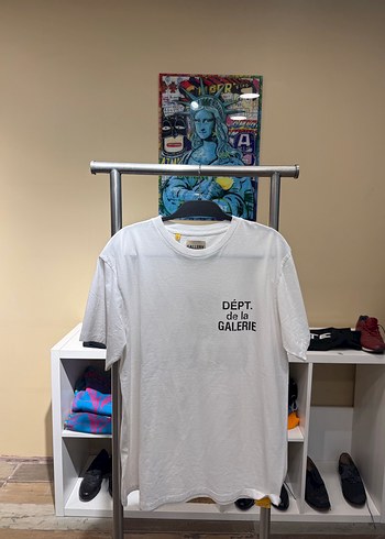 Diğer Gallery Dept Shirt