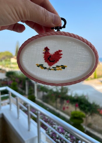 Beden Kırmızı Tavuk Desenli El Yapımı Çerçeve