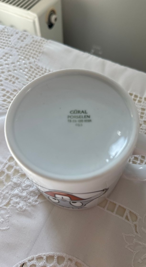 Bugs Bunny Desenli Beyaz Kupa - Görsel 2